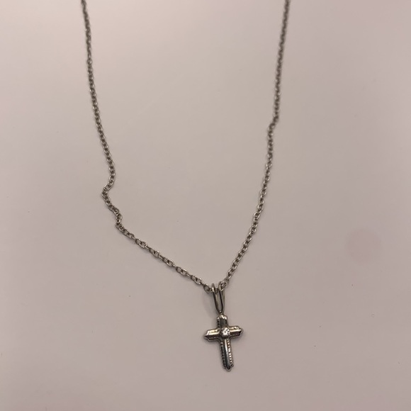 925 CZ Silver Cross Pendant Necklace - Picture 1 of 7